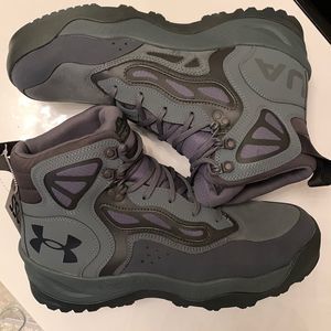 Under Armour Charger Raider Waterproof Mid Gray Vibrant Boots. Size 11,5